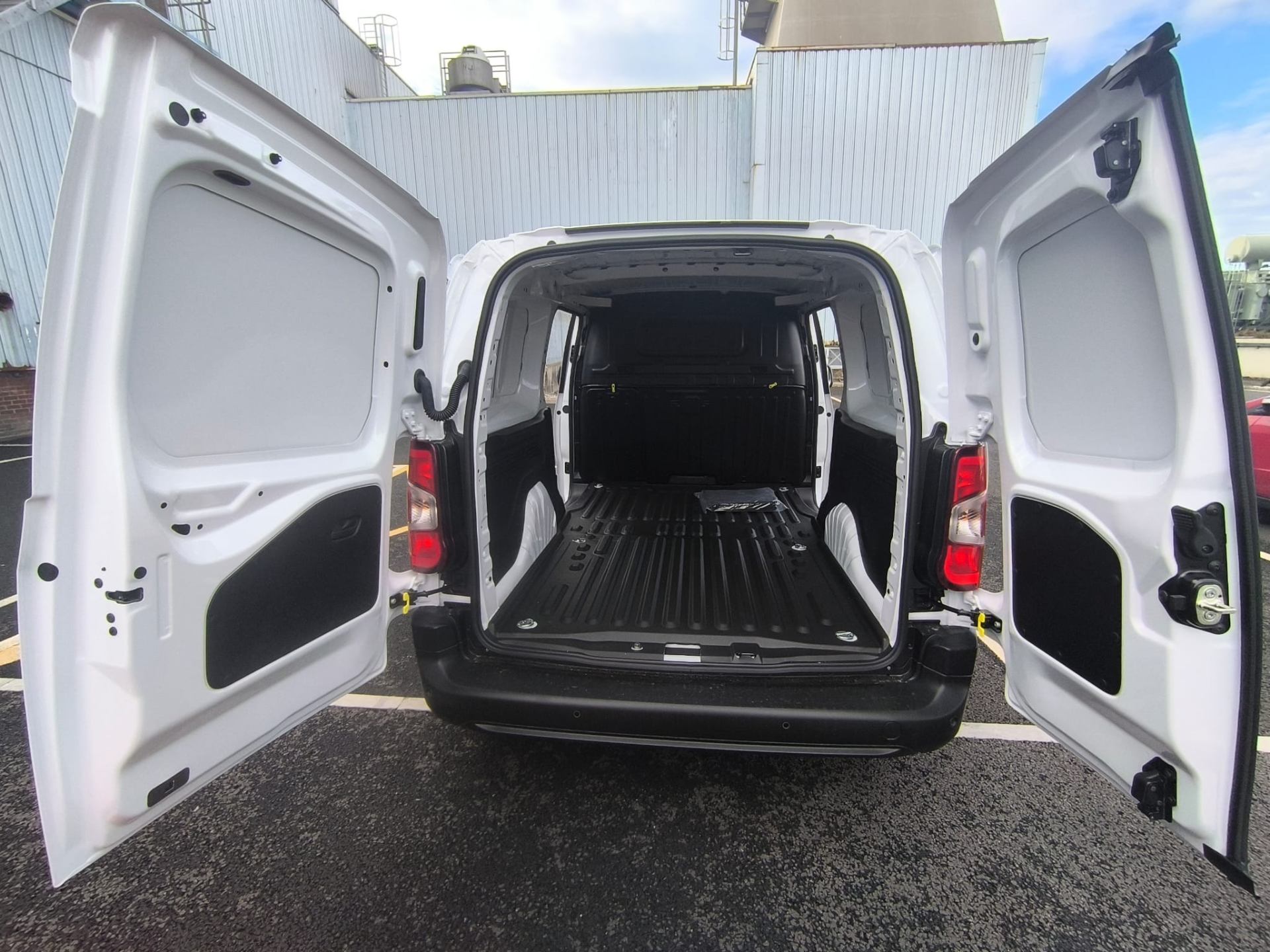 Citroen Berlingo XL van